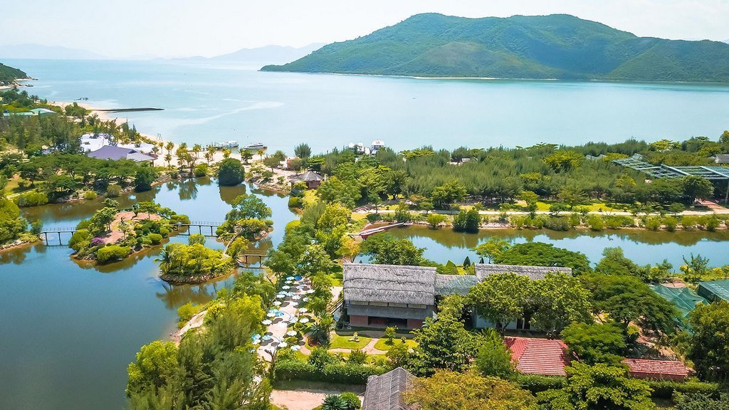 Tour Du Lịch Đảo Khỉ - Suối Hoa Lan Nha Trang 1 Ngày Giá Rẻ