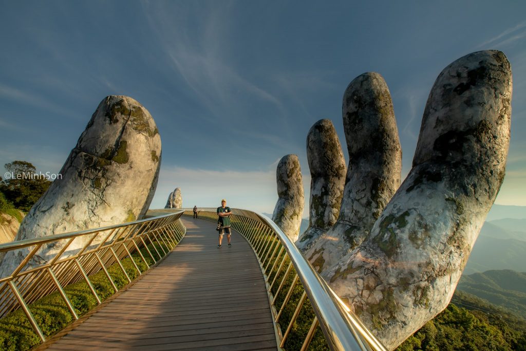Bà nà trong Giá Vé Cáp Treo Bana Hills 2024 Combo Vé Bà Nà Hill và Buffet
