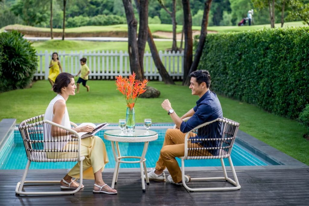 Biển Lăng Cô trong tour từ Huế trong Ưu Đãi Tháng 6 Tại Laguna Park Lăng Cô