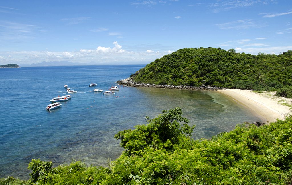 Đà Nẵng, Bà Nà Hills, Cù Lao Chàm trong Tour khám phá Con Đường Di Sản Miền Trung Đà Nẵng – Hội An -Huế 4N3Đ