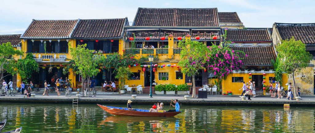 Phố cổ Hội An trong Du Lịch Đà Nẵng Hội An Huế 3 Ngày 2 Đêm