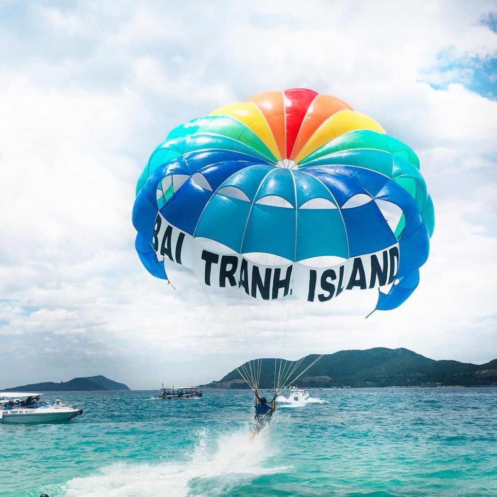 Bãi Tranh Nha Trang trong Tour Huế – Thiên Đường Biển Đảo Nha Trang 5 Ngày 4 Đêm