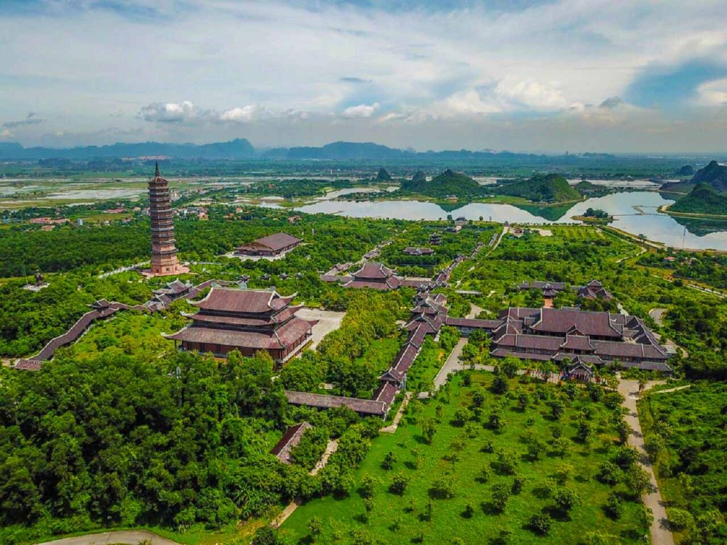 Chùa Bái Đính trong Du lịch Huế – Hà Nội – Ninh Bình – Hạ Long 4 Ngày 3 Đêm