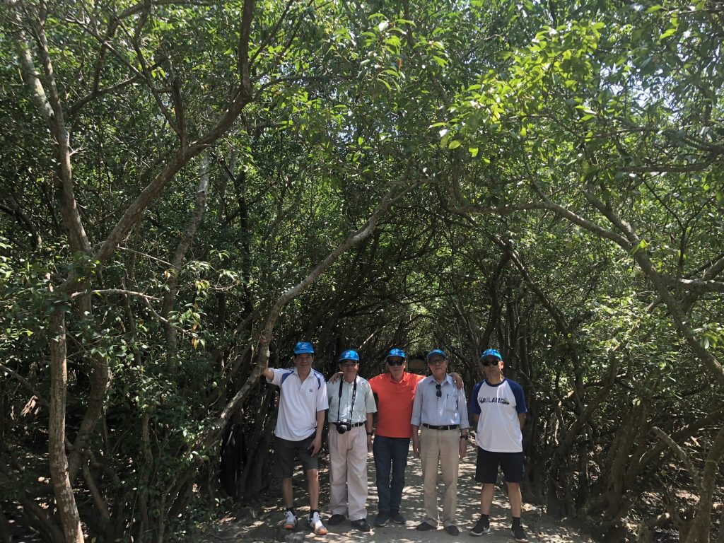 Huế, Phá Tam Giang, Động Phong Nha trong Du lịch Tham quan Huế – Đầm Chuồn Phá Tam Giang – Động Phong Nha 3 Ngày 2 Đêm