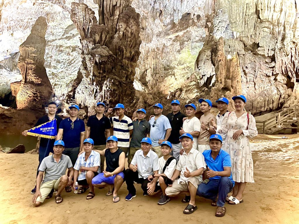 Huế, Phá Tam Giang, Động Phong Nha trong Du lịch Tham quan Huế – Đầm Chuồn Phá Tam Giang – Động Phong Nha 3 Ngày 2 Đêm