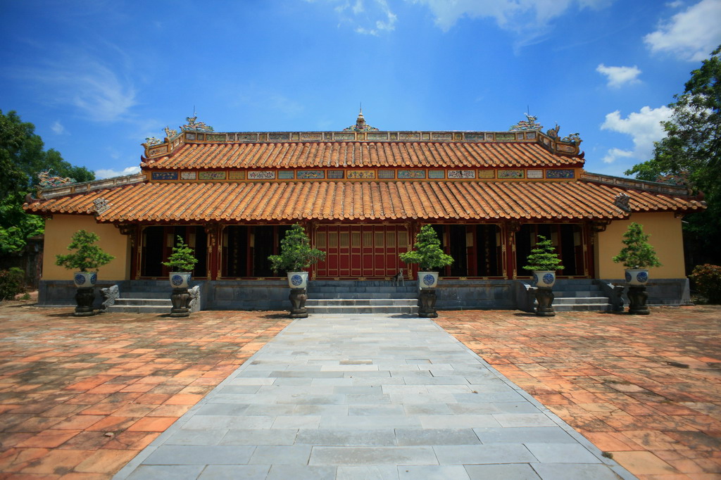 Lăng Vua Thiệu Trị – Di Tích Huế được UNESCO công nhận | Du Lịch Con Voi | Lang Thieu Tri