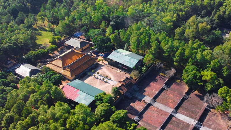 Lăng Vua Thiệu Trị – Di Tích Huế được UNESCO công nhận | Du Lịch Con Voi | lang vua thieu tri hue avathump