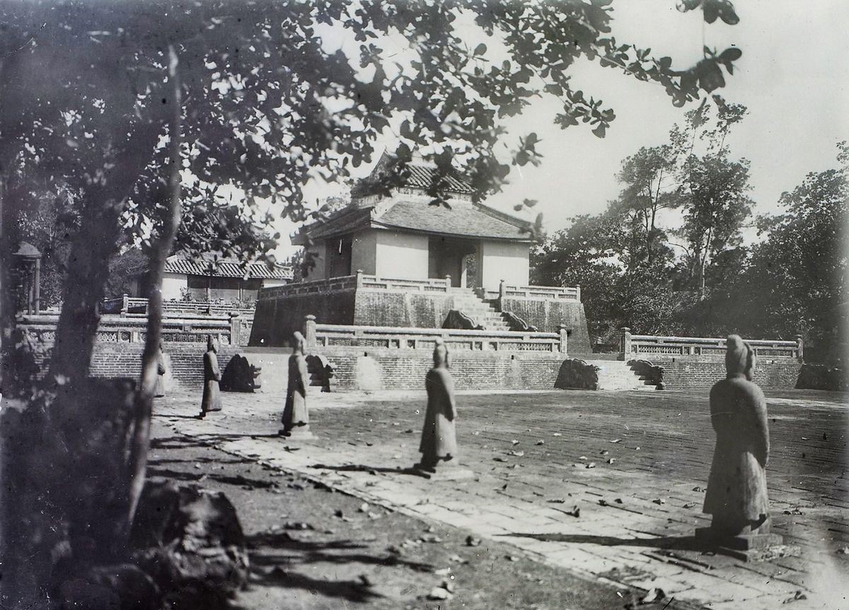 Lăng Vua Thiệu Trị – Di Tích Huế được UNESCO công nhận | Du Lịch Con Voi | nxx