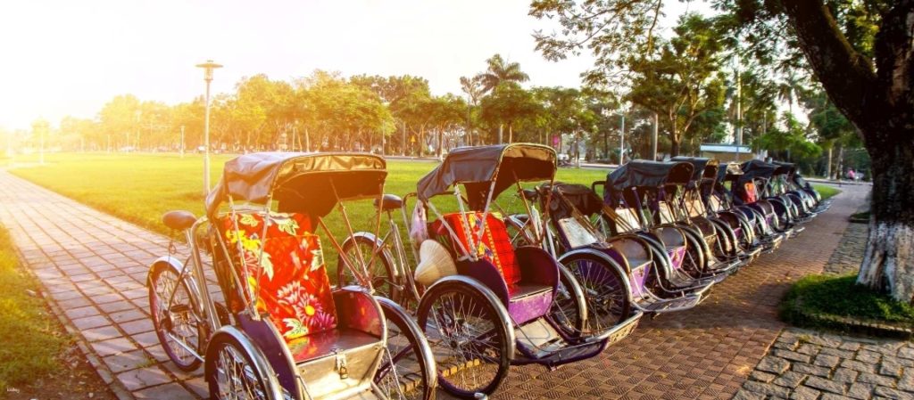 Huế, Phá Tam Giang, Lăng Cô trong Du thuyền sông Hương – Dạo xích lô ngắm Cố đô Huế