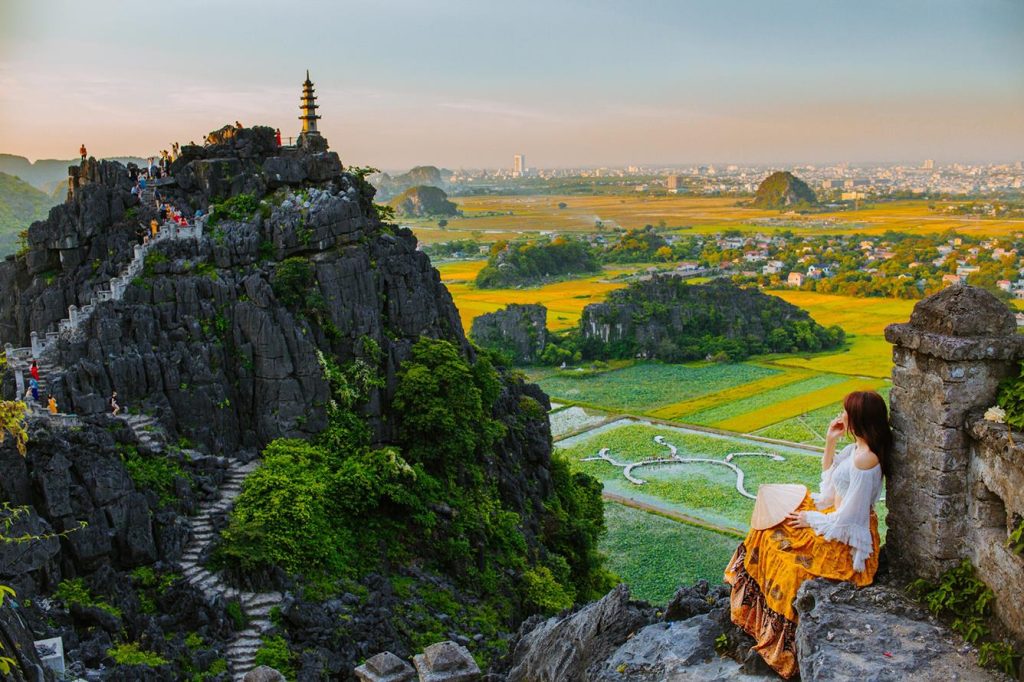 Ninh Bình trong Tour du lịch Xuyên Việt 15 ngày 14 đêm từ Hà Nội bằng Tàu Hỏa