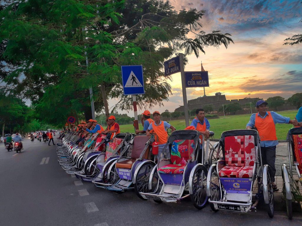 Huế trong Tour xích lô Huế – Thưởng thức Ẩm thực và Nghe Ca Huế trên sông Hương