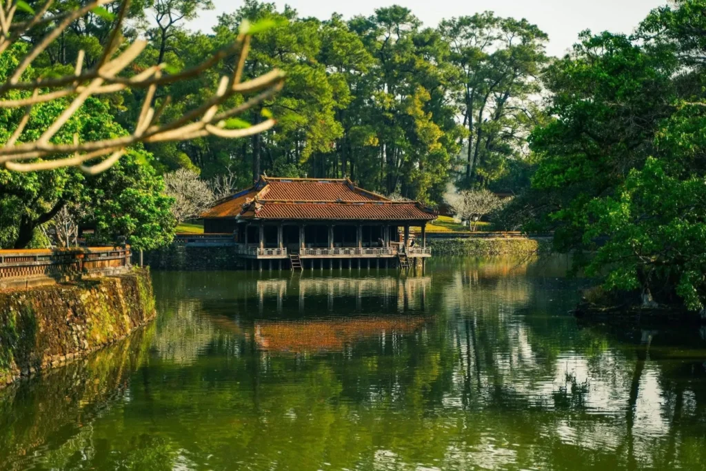 Phá Tam Giang Huế trong Tour khám phá cố đô Huế – Đầm chuồn – Tam Giang 3 ngày 2 đêm